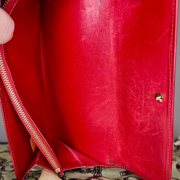 Louis Vuitton Red Epi Sarah Wallet - Picture 9 of 10